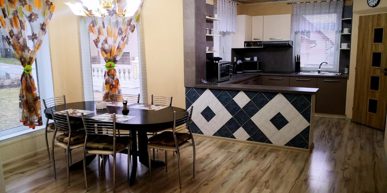Chalupa Riviera A Apartmany Riviera - Liptov Besenova Ruzomberok Exterior foto